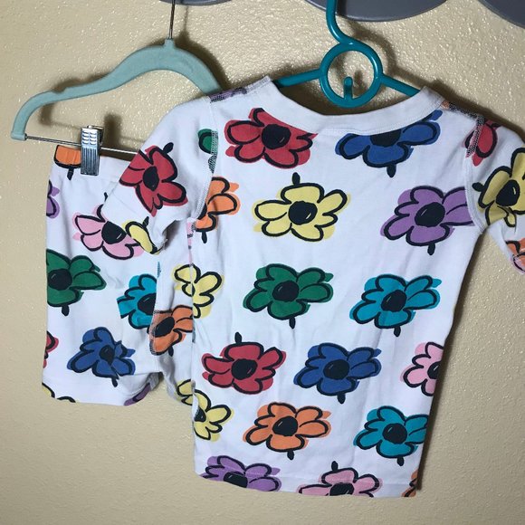 Hanna Andersson Organic Cotton Flower Pajamas set size 5T - Picture 4 of 5